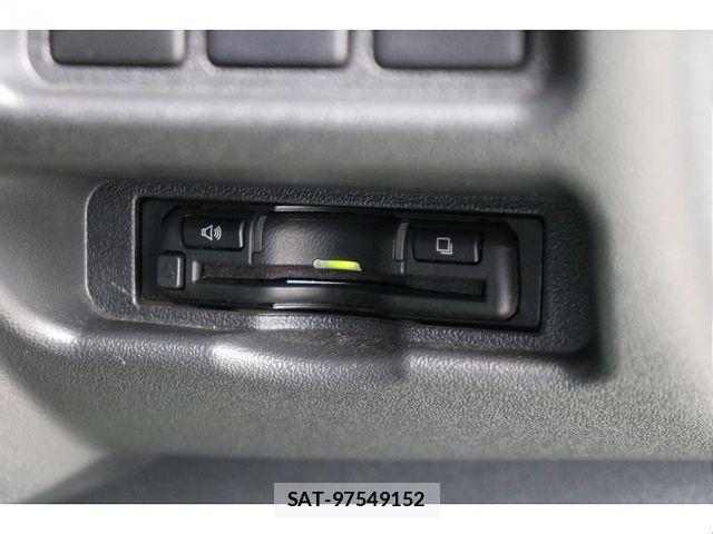 Toyota HIACE VAN 2024-01 6906031-11