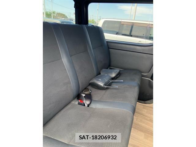 Toyota HIACE VAN 2021-07 6906038-9