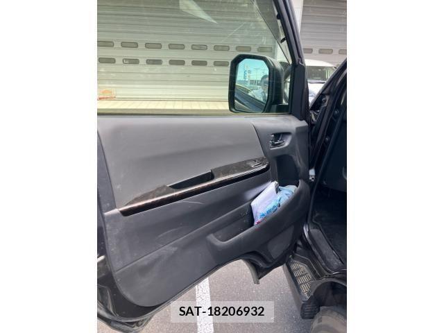 Toyota HIACE VAN 2021-07 6906038-11