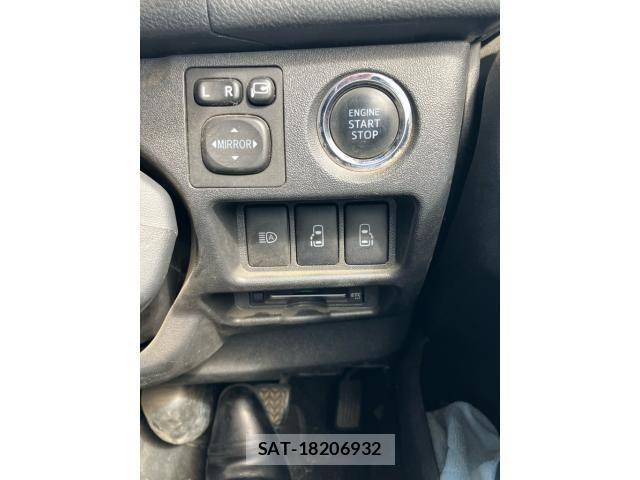 Toyota HIACE VAN 2021-07 6906038-15