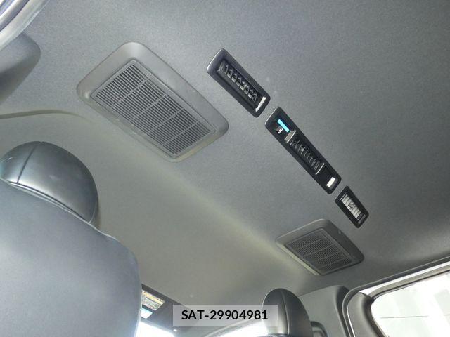 Toyota HIACE VAN 2022-05 6906036-12