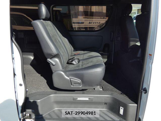Toyota HIACE VAN 2022-05 6906036-16