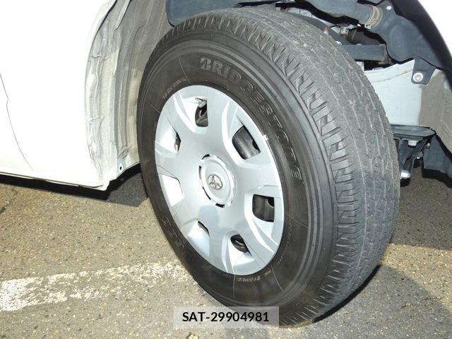 Toyota HIACE VAN 2022-05 6906036-17