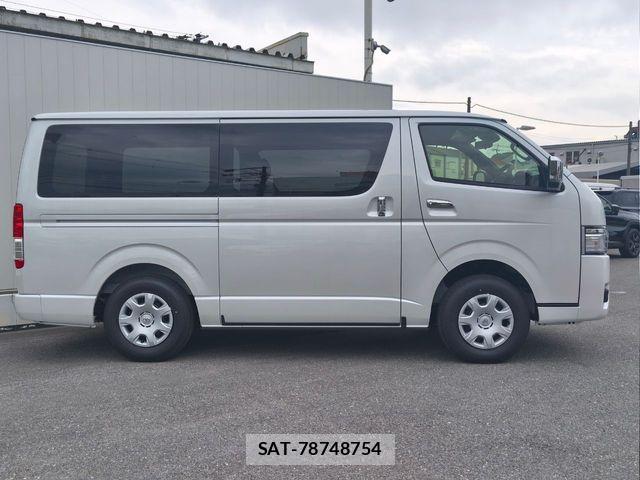 Toyota HIACE VAN 2026-04 6906033-16