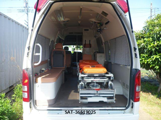 Toyota HIACE VAN 2007-12 6906039-6