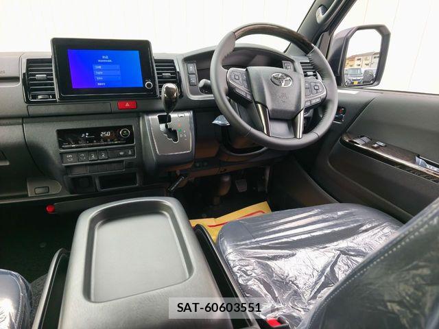 Toyota HIACE VAN 2026-04 6906029-9