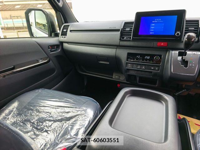 Toyota HIACE VAN 2026-04 6906029-10