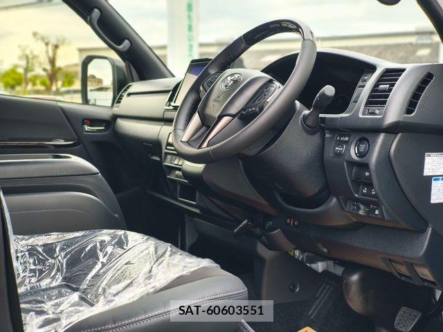 Toyota HIACE VAN 2026-04 6906029-11