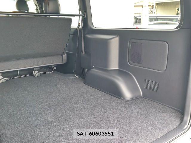 Toyota HIACE VAN 2026-04 6906029-7