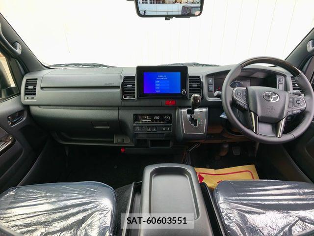 Toyota HIACE VAN 2026-04 6906029-8