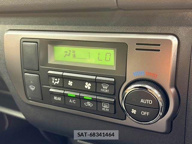Toyota HIACE VAN 2025-10 6993977-11