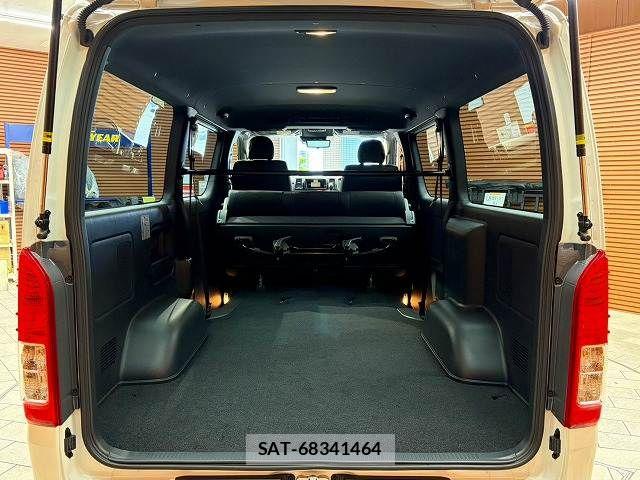 Toyota HIACE VAN 2025-10 6993977-19
