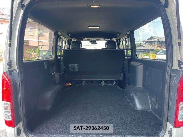 Toyota HIACE VAN 2020-10 6993983-10