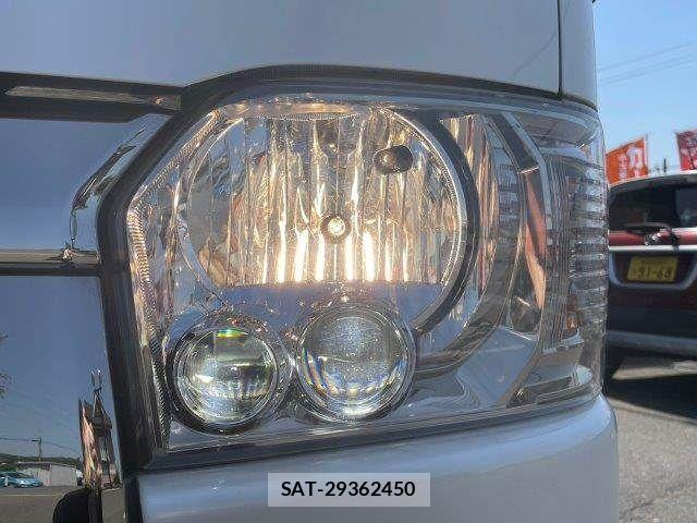 Toyota HIACE VAN 2020-10 6993983-12