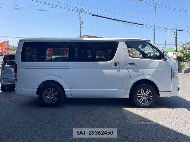 Toyota HIACE VAN 2020-10 6993983-17