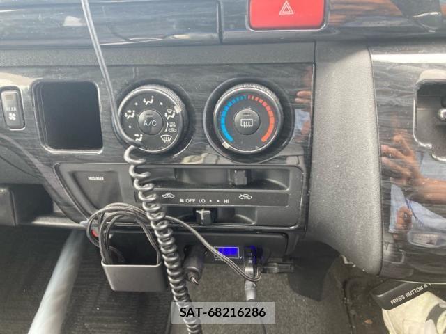 Toyota HIACE VAN 2007-07 6994001-13
