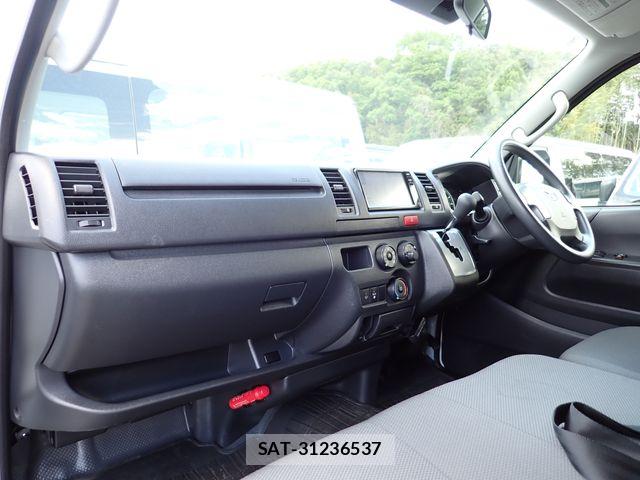 Toyota HIACE VAN 2022-10 6993982-21