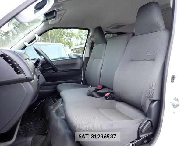 Toyota HIACE VAN 2022-10 6993982-22
