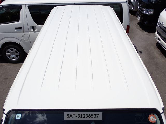 Toyota HIACE VAN 2022-10 6993982-7