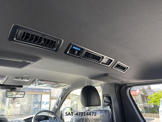 Toyota HIACE VAN 2026-03 6993980-19