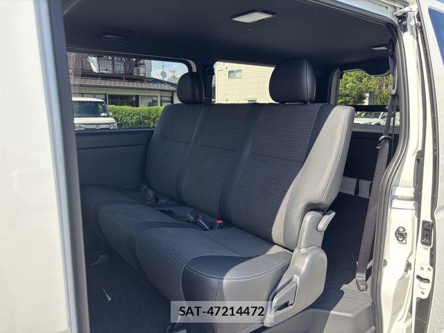 Toyota HIACE VAN 2026-03 6993980-28