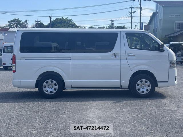 Toyota HIACE VAN 2026-03 6993980-5