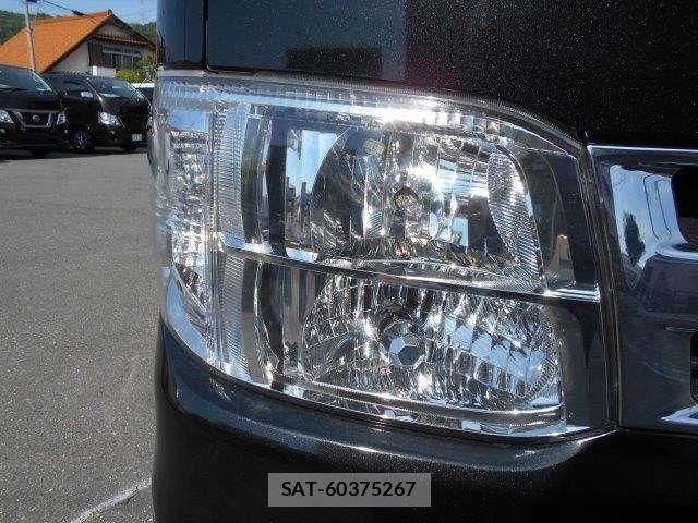 Toyota HIACE VAN 2011-11 6993985-24