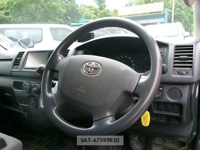 Toyota HIACE VAN 2016-03 6993997-8