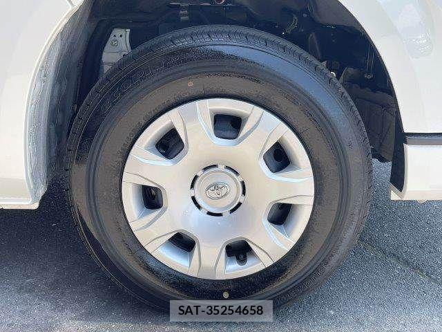 Toyota HIACE VAN 2025-07 6993979-18