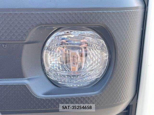 Toyota HIACE VAN 2025-07 6993979-28