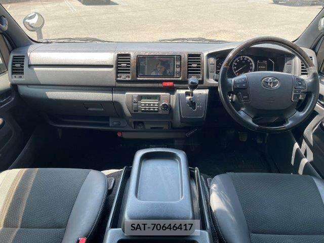 Toyota HIACE VAN 2021-07 6993987-2