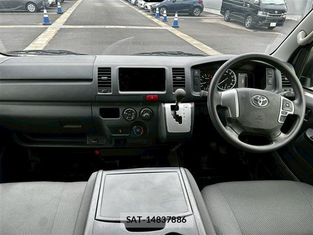 Toyota HIACE VAN 2024-03 7020580-13