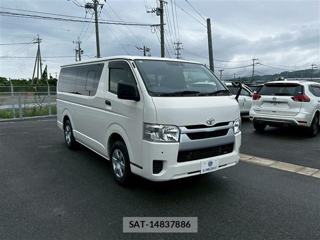 Toyota HIACE VAN 2024-03 7020580-4