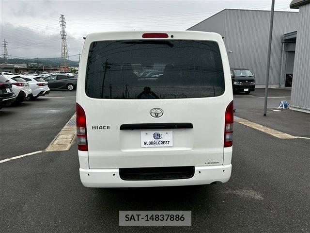 Toyota HIACE VAN 2024-03 7020580-6