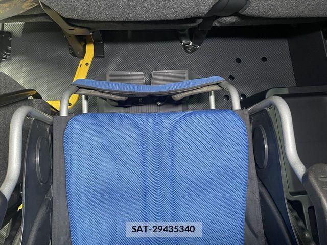Toyota HIACE VAN 2026-04 7058766-12