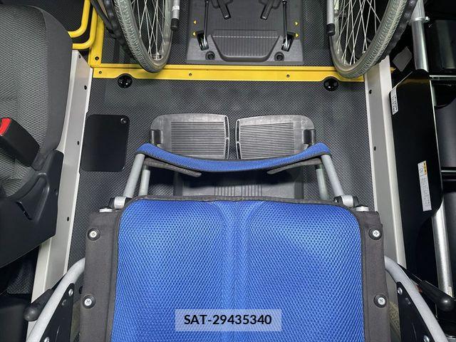 Toyota HIACE VAN 2026-04 7058766-14