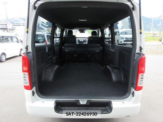 Toyota HIACE VAN 2026-04 7058769-24