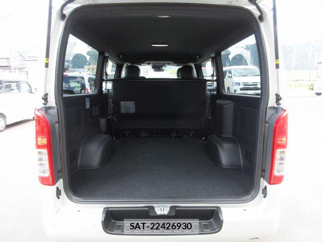 Toyota HIACE VAN 2026-04 7058769-25