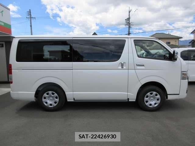 Toyota HIACE VAN 2026-04 7058769-3