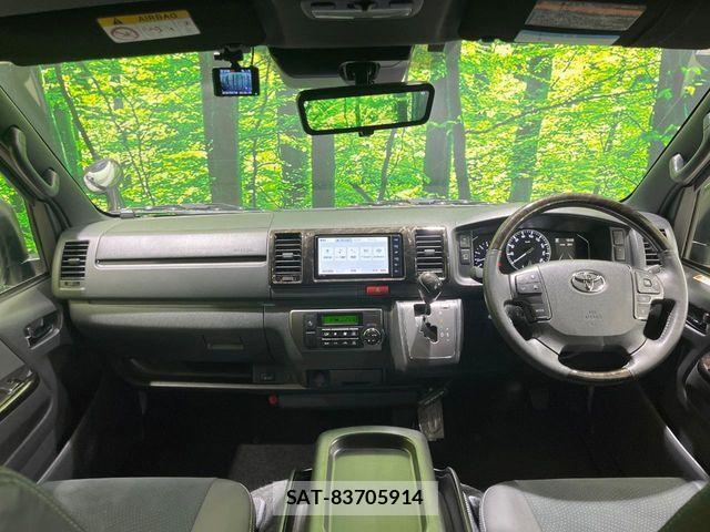 Toyota HIACE VAN 2021-07 7219365-1