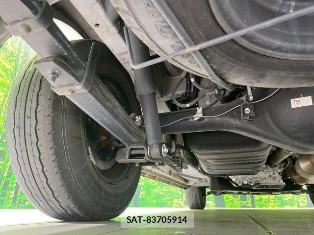 Toyota HIACE VAN 2021-07 7219365-19