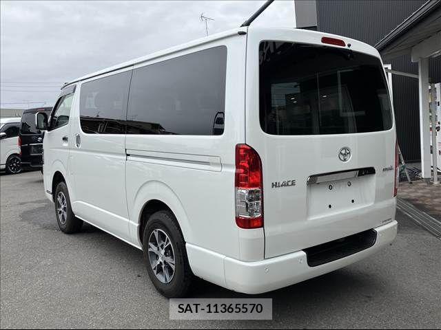 Toyota HIACE VAN 2023-11 7219380-15