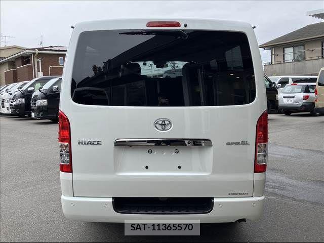 Toyota HIACE VAN 2023-11 7219380-2