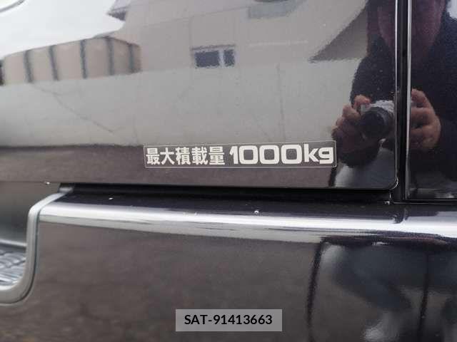 Toyota HIACE VAN 2017-07 7219354-15
