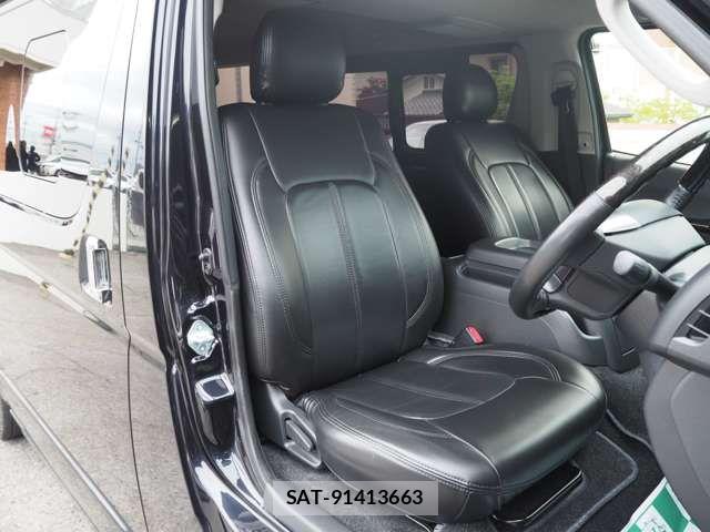 Toyota HIACE VAN 2017-07 7219354-7