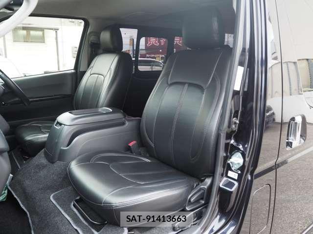 Toyota HIACE VAN 2017-07 7219354-8