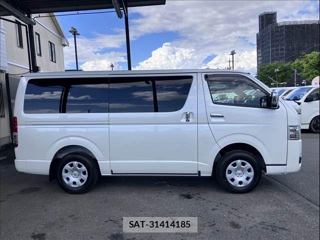Toyota HIACE VAN 2025-08 7219390-12