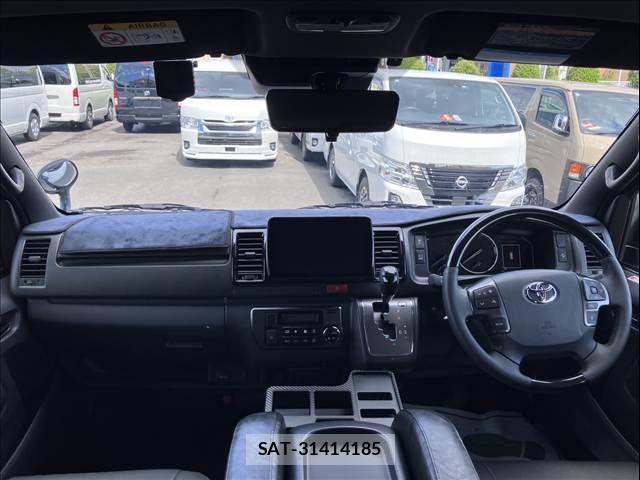 Toyota HIACE VAN 2025-08 7219390-3