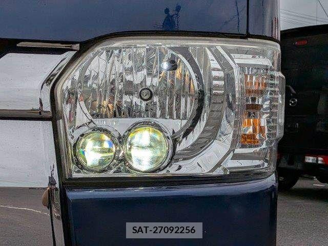Toyota HIACE VAN 2014-03 7219352-11