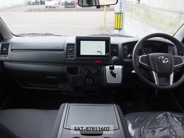 Toyota HIACE VAN 2026-05 7219396-1